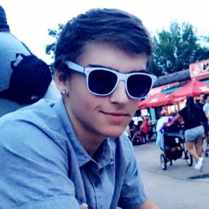 Meet your Posher, Aaron